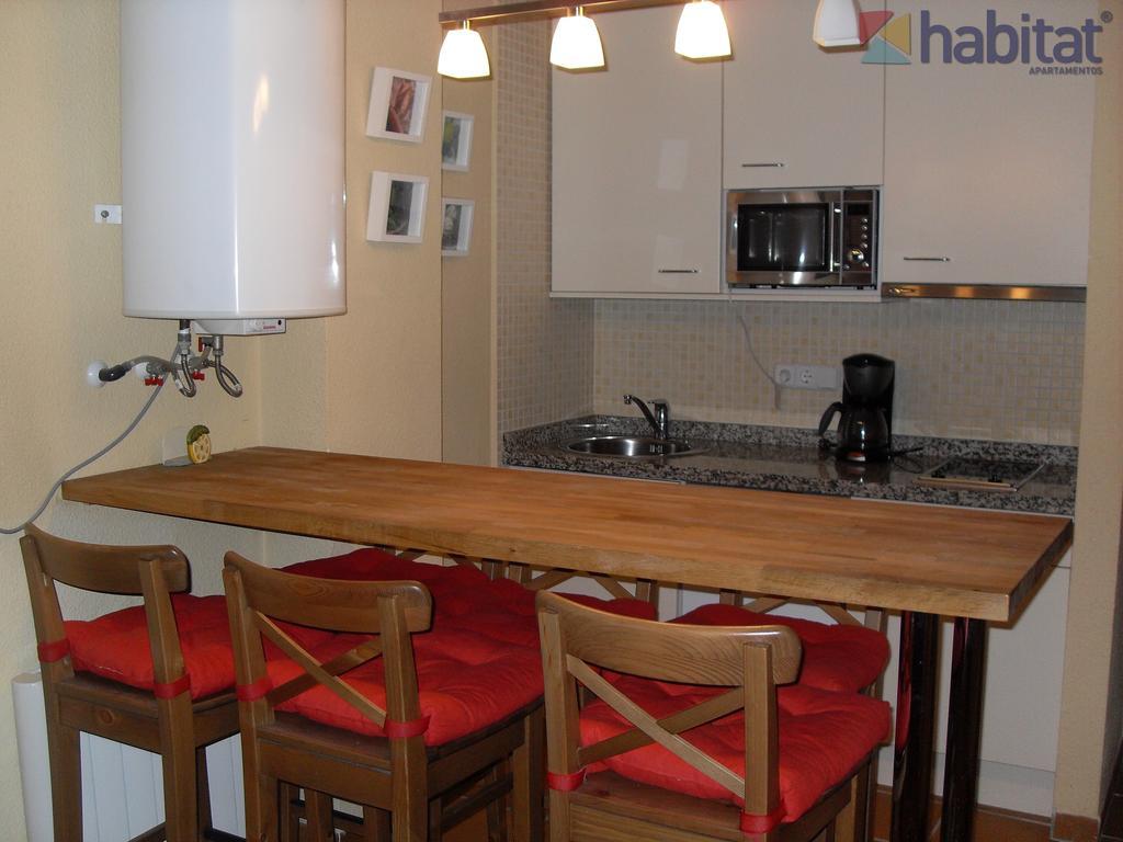 Apartamentos Habitat Zona Media Monachil Phòng bức ảnh